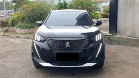 Peugeot 2008 Allure AT Hitam NIK 2022 Like New Low KM 28rb Record