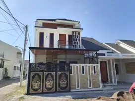 Rumah 2 Lantai Colomadu 600 jt-an 200 m dari jln Raya