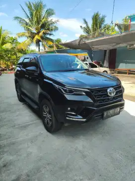 Toyota fortuner G 2.4 turbo diesel matic km 78rb pajak panjang