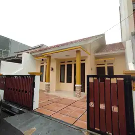 RUMAH KEREN CANTIK POULL DI JUAL MURAH LOKASI DUKUH ZAMRUD SIAP HUNI