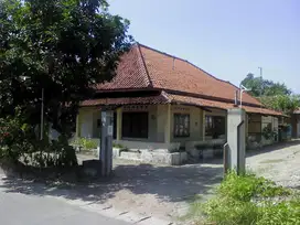 Dijual Tanah dan Bangunan Komersil