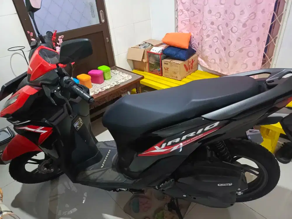 Honda vario baru stnk bulan mei,  dokumen lengkap