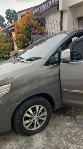 Toyota Kijang Innova 2015 Bensin