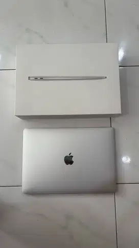 Macbook Air M1 2020 8GB/256GB 13 inch (SILVER)