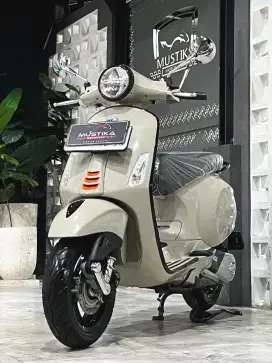 ‼️Vespa Primavera S ABS 2023‼️Odo 4rb. Danny Mustika Motoshop Sulfat.