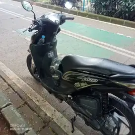 Dijual motor honda beat pop th 2015 full orisinil