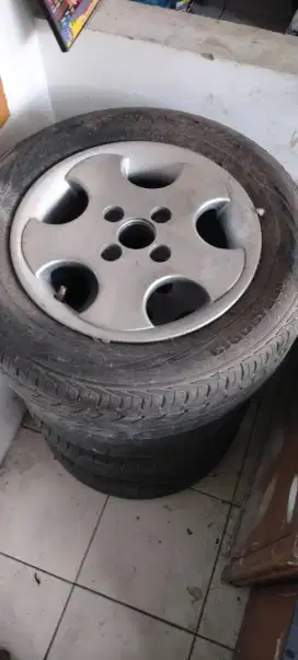 Velg plus ban R13