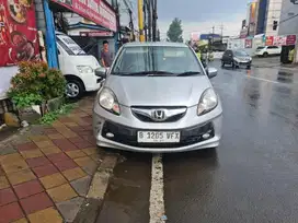 Honda Brio E Cvt 2014