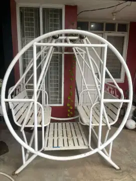 Dijual murah Ayunan playground