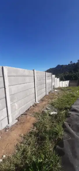 Pagar panel pembatas