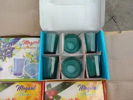 Gelas Kaca, Mangkok Kaca, Gelas Kaca, Botol Kaca dan Dompet Pria