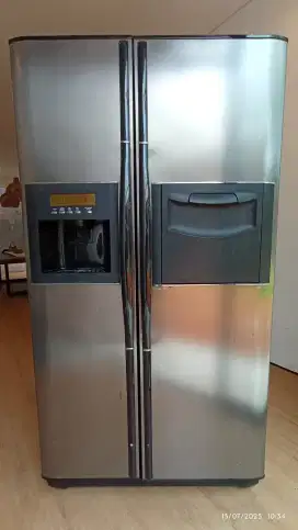 Di jual kulkas Haier