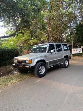 Chevrolet trooper
