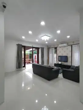 di jual / sewa rumah cantik villa panbil