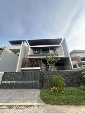 RUMAH WATERFRONT CITRALAND 2,5 LANTAI NEW MINIMALIS SEMI FURNISH