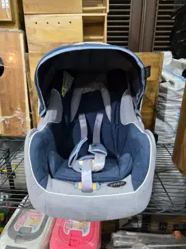 BABY CAR SEAT . TEMPAT DUDUK BAYI MOBIL