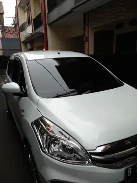 Kaca film mobil dan gedung
