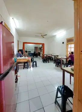 Dijual Rumah Lama Hitung Tanah Cocok Untuk Usaha di Tebet Timur
