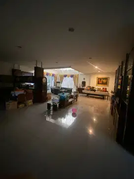 Rumah tua hitung tanah di cluster Bukit Gading Villa Kelapa Gading