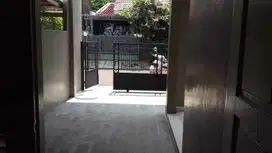 Disewakan Cepat Rumah Bagus Luas 2 Lantai di Pamulang