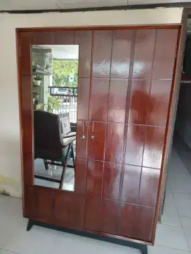 lemari jati lawas