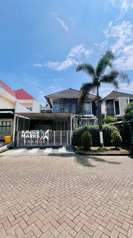 Rumah Mewah di Permata Jingga Soekarno Hatta