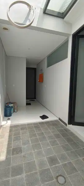 Rumah Baru Dekat Patung Singapore Citraland Utama Surabaya