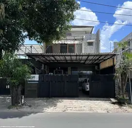 Dijual Rumah Dua Lantai Lokasi Strategis di Jakarta Barat
