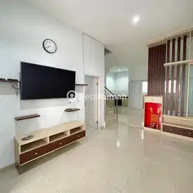 DIJUAL VILLA JALAN PEMBANGUNAN KOMPLEK VILLA KARYA AVENUE