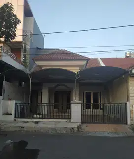 Rumah Pantai Mentari dekat Mulyosari, Pakuwon City (code : DND)