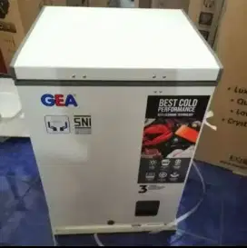 Kredit frezerbox gea 100 liter bunga 0% frer 2x angsuran