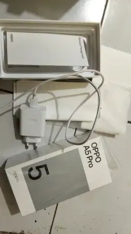 Handphone Oppo A5 Pro 8+8/256