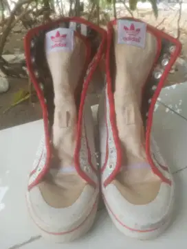Sepatu adidas kulit ori