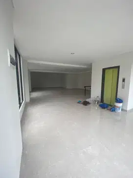 Disewa Ruko Lloyd 3 Lantai  - Alam Sutera Tangerang Selatan