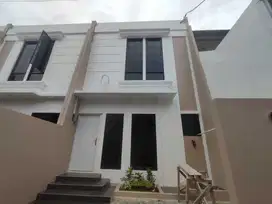 Rumah Cantik Ekonomis  Pangkalan asem Lokasi Strategis paud puspa inda