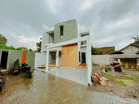 HUNIAN KEREN, RUMAH 2 LANTAI INDUSTRIAL 2 LANTAI DEKAT PEMDA SLEMAN