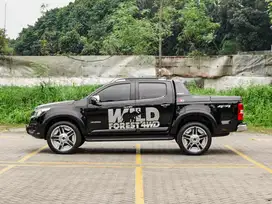 CHEVROLET COLORADO 2.8 4x4 AT SOLAR TAHUN 2019 WARNA HITAM