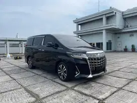 KM 40 rb. Toyota Alphard G ATPM