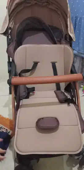 Dijual stroller merk Chris & Ollins