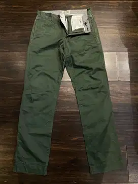 Chinos Japan Jun Red Army Green