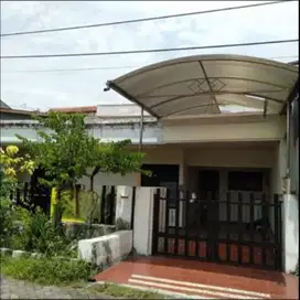 Dijual rumah siap huni Perum Rungkut Mapan