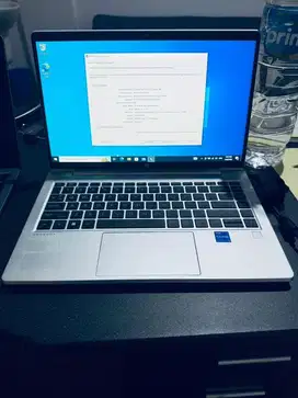 Laptop hp probook 440 G8 core i5 1135G7 14” mulus bebas dent