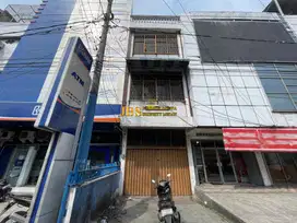 Disewakan Ruko 3 Tingkat di Jalan Gunung Krakatau - Medan