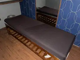 Kasur Atau Dipan Untuk Pijat