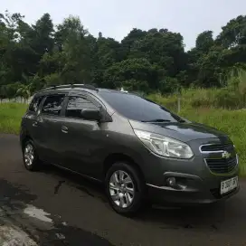 Chevrolet spin 2013 bensin 1.2 LT mobil keluarga