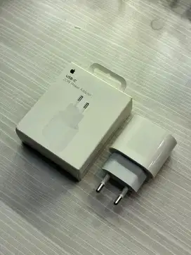 Apple 20W USB-C Power Adapter Second 2nd Original Hello GDN