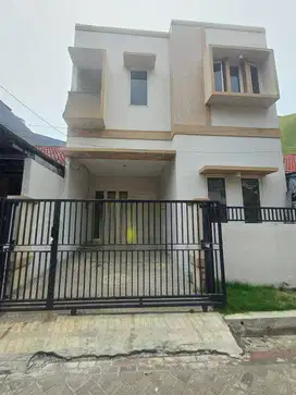 Dijual Rumah BARU GRESS Griya Asri Pakuwon City