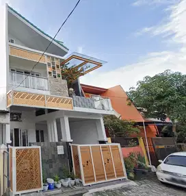 JUAL RUMAH 2 LT MINIMALIS DI TAMAN BOUGENVILLE SURABAYA (Tjin2Area)