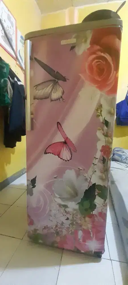 Kulkas kondisi tidak dingin, tapi mesin hidup