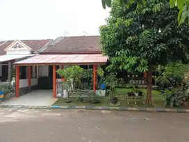 Dijual Rumah Siap Huni Posisi Hoek Di Cluster Favorit Graha Raya